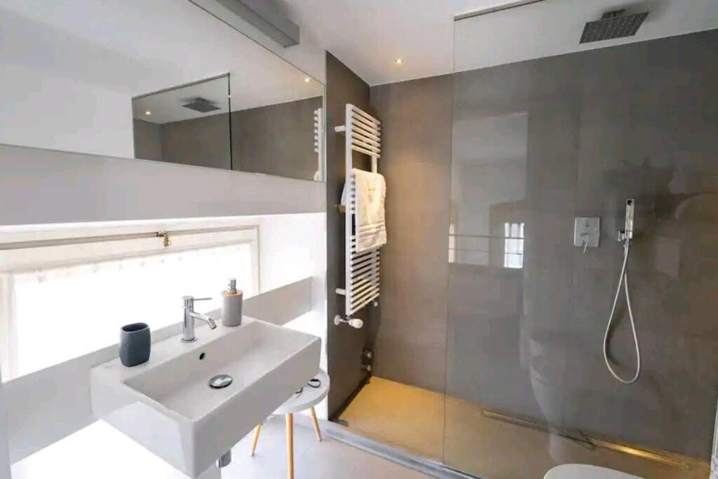 Loft Luxury - Piazza Castello Porta Susa تورينو المظهر الخارجي الصورة