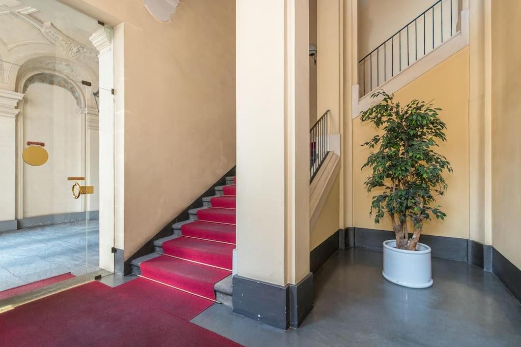 Loft Luxury - Piazza Castello Porta Susa تورينو المظهر الخارجي الصورة